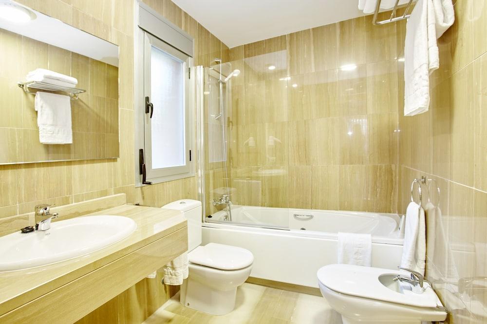 Universal Don Camilo Apart-hotel
