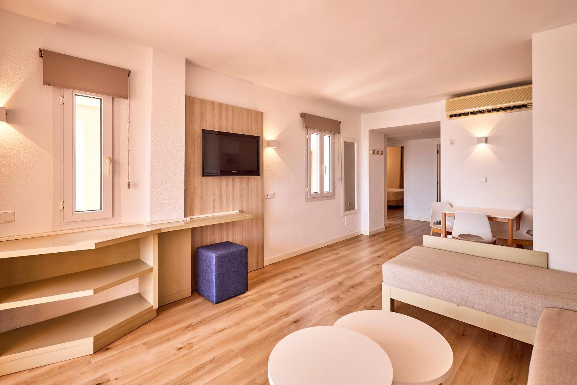 Universal Don Camilo Apartahotel Sant Elm